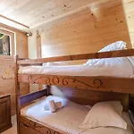 샬레 Typique A Avec Parking Et Wifi, Proche Centre Et Pistes - Fr-1-343-182 *