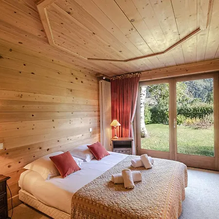 Chalet Authentique Pres De Avec Jardin Et Parking - Fr-1-343-182 Chamonix