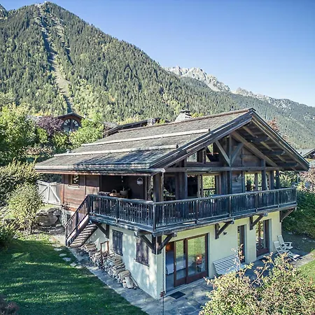 Chalet Authentique Pres De Avec Jardin Et Parking - Fr-1-343-182 Chamonix