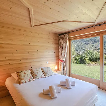 Typique à Avec Parking Et Wifi, Proche Centre Et Pistes - Fr-1-343-182 Chalé Chamonix