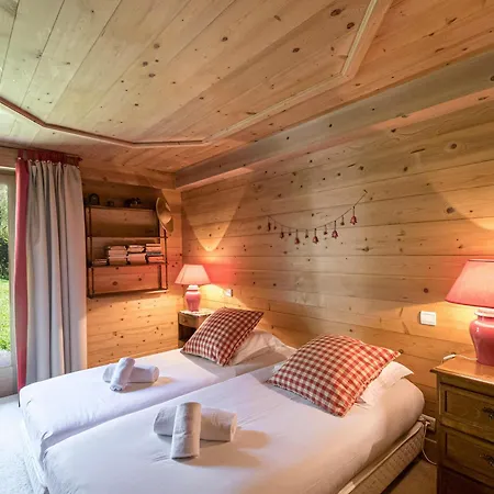 Σαλέ Typique A Avec Parking Et Wifi, Proche Centre Et Pistes - Fr-1-343-182 *